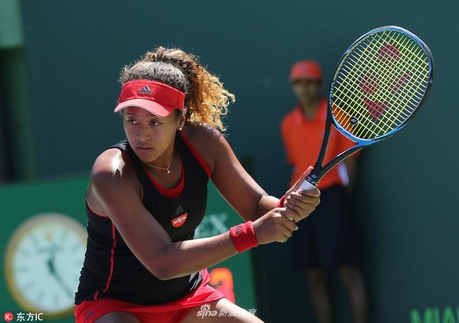 替补席的激 替补席的激