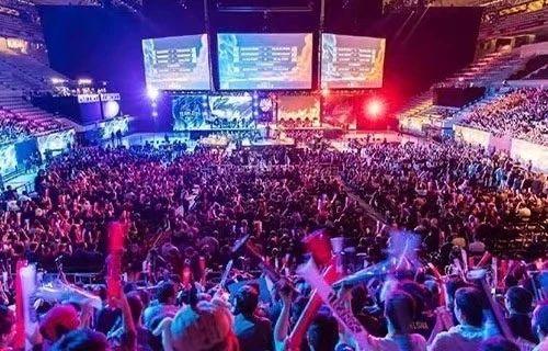 在总决赛上 在总决赛上